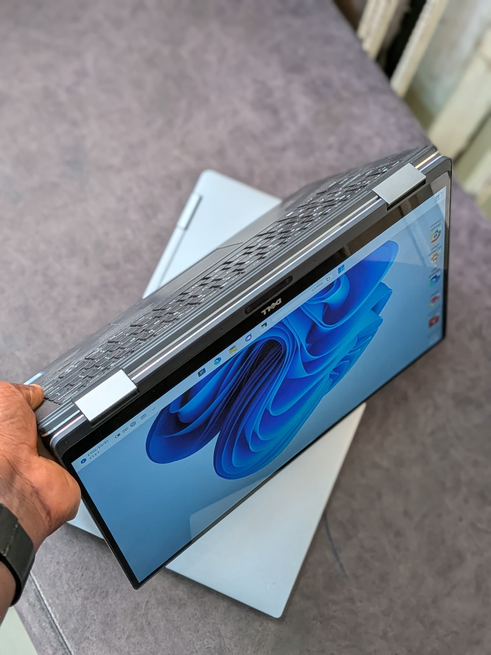 Dell XPS 13 9365 X360 Intel Core i7  512 SSD -16GB RAM